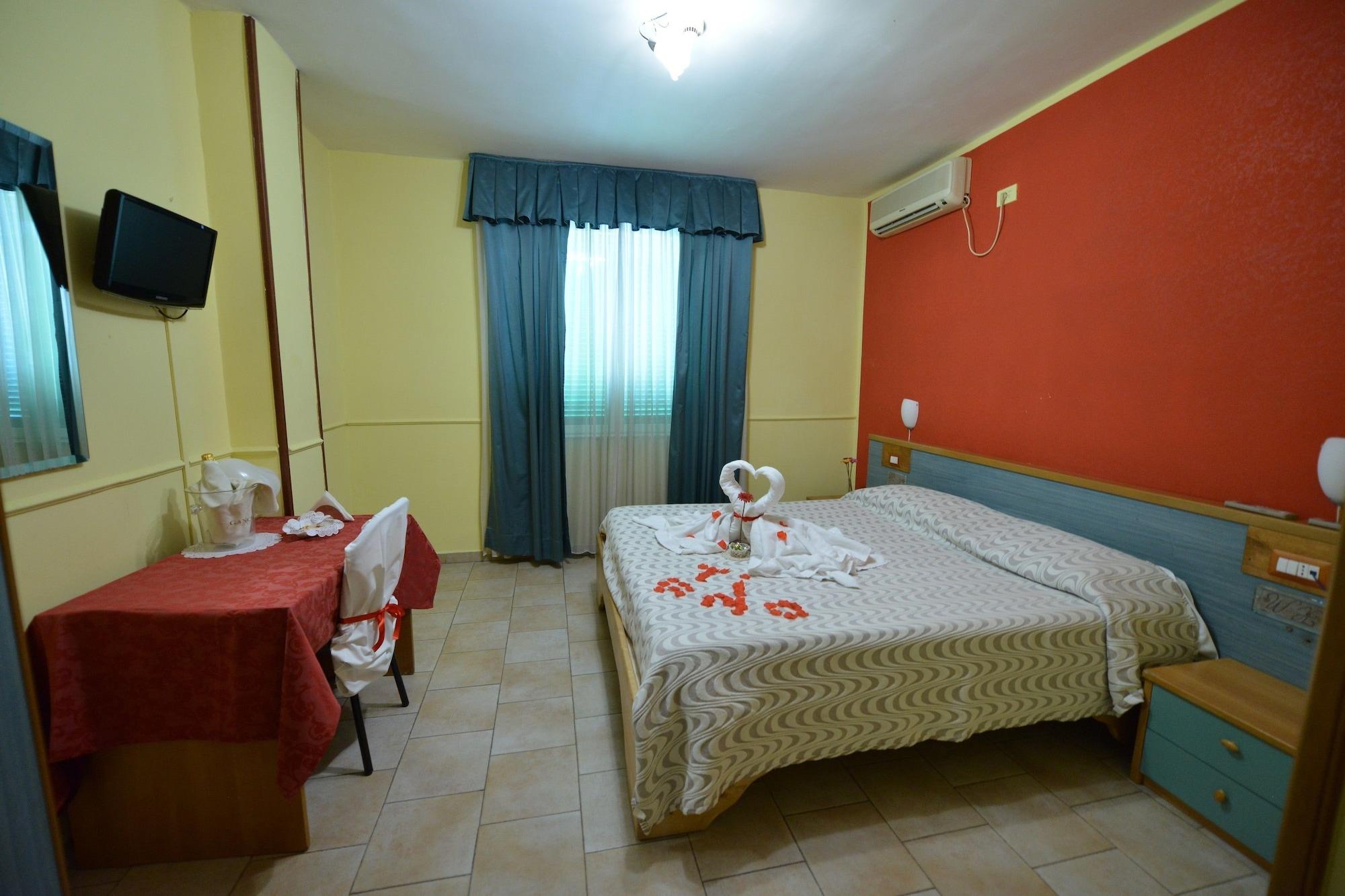 Hotel Martini Casavatore Εξωτερικό φωτογραφία