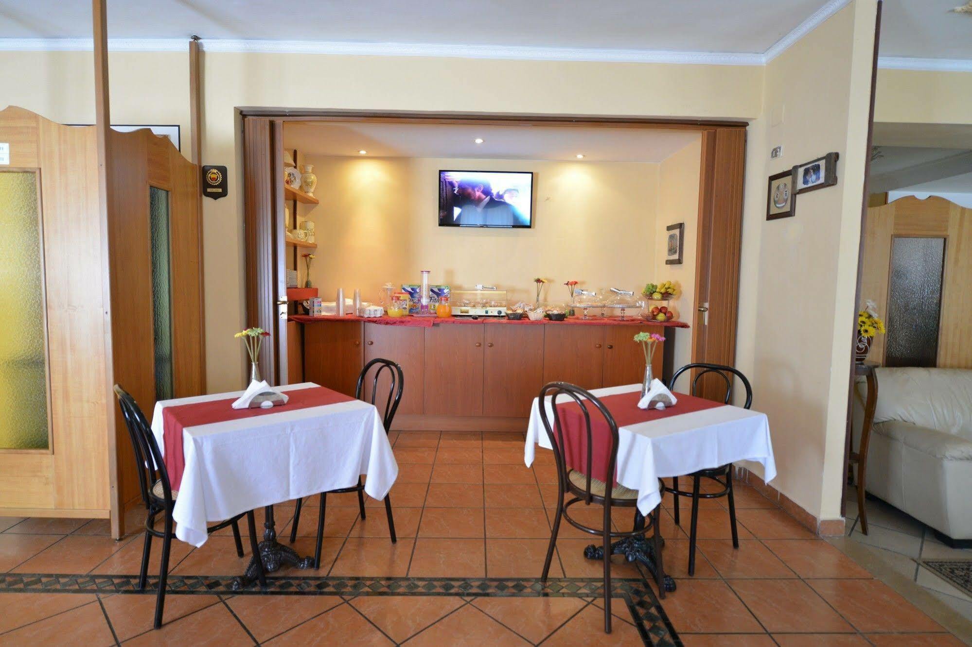 Hotel Martini Casavatore Εξωτερικό φωτογραφία