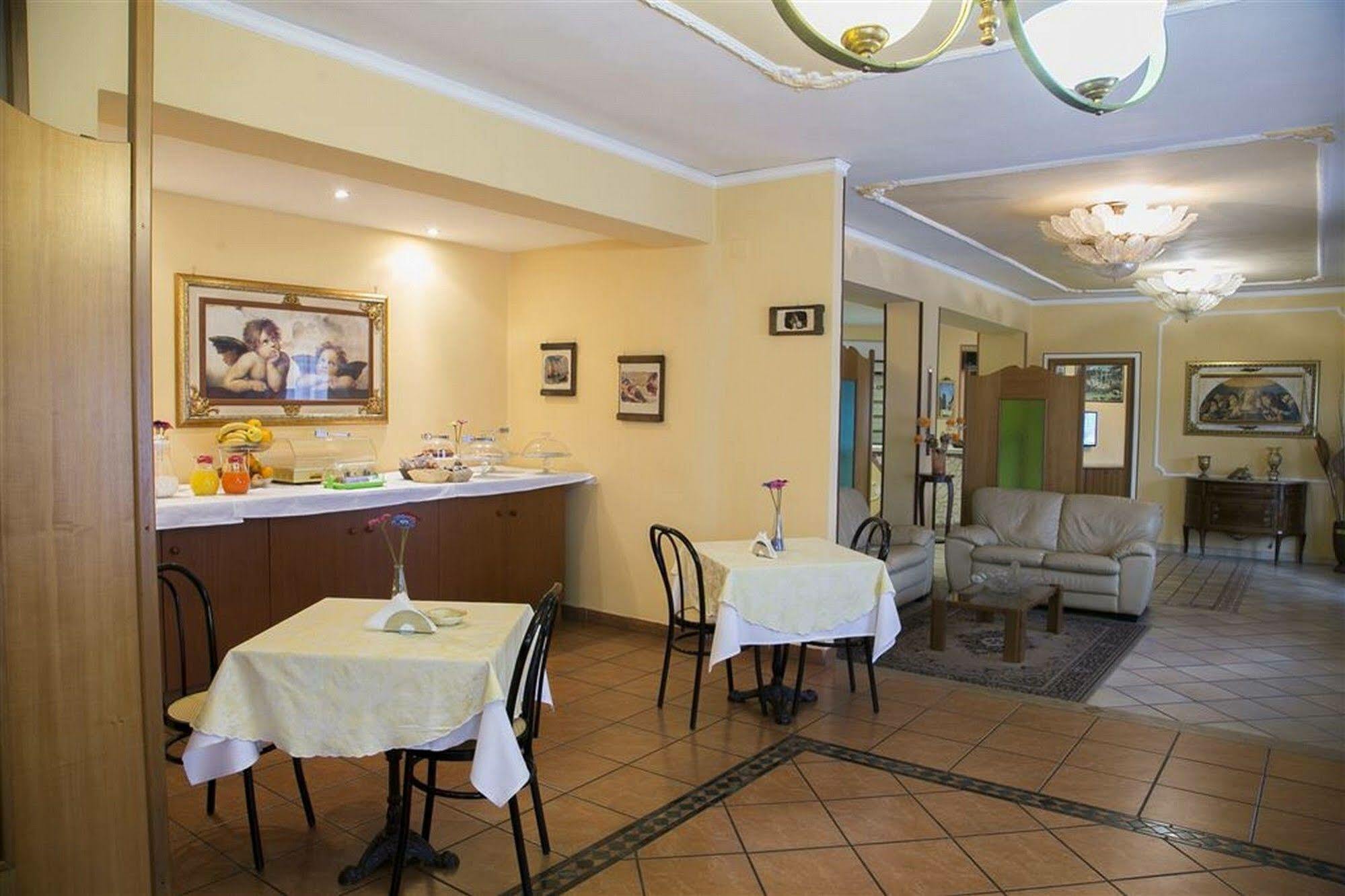 Hotel Martini Casavatore Εξωτερικό φωτογραφία