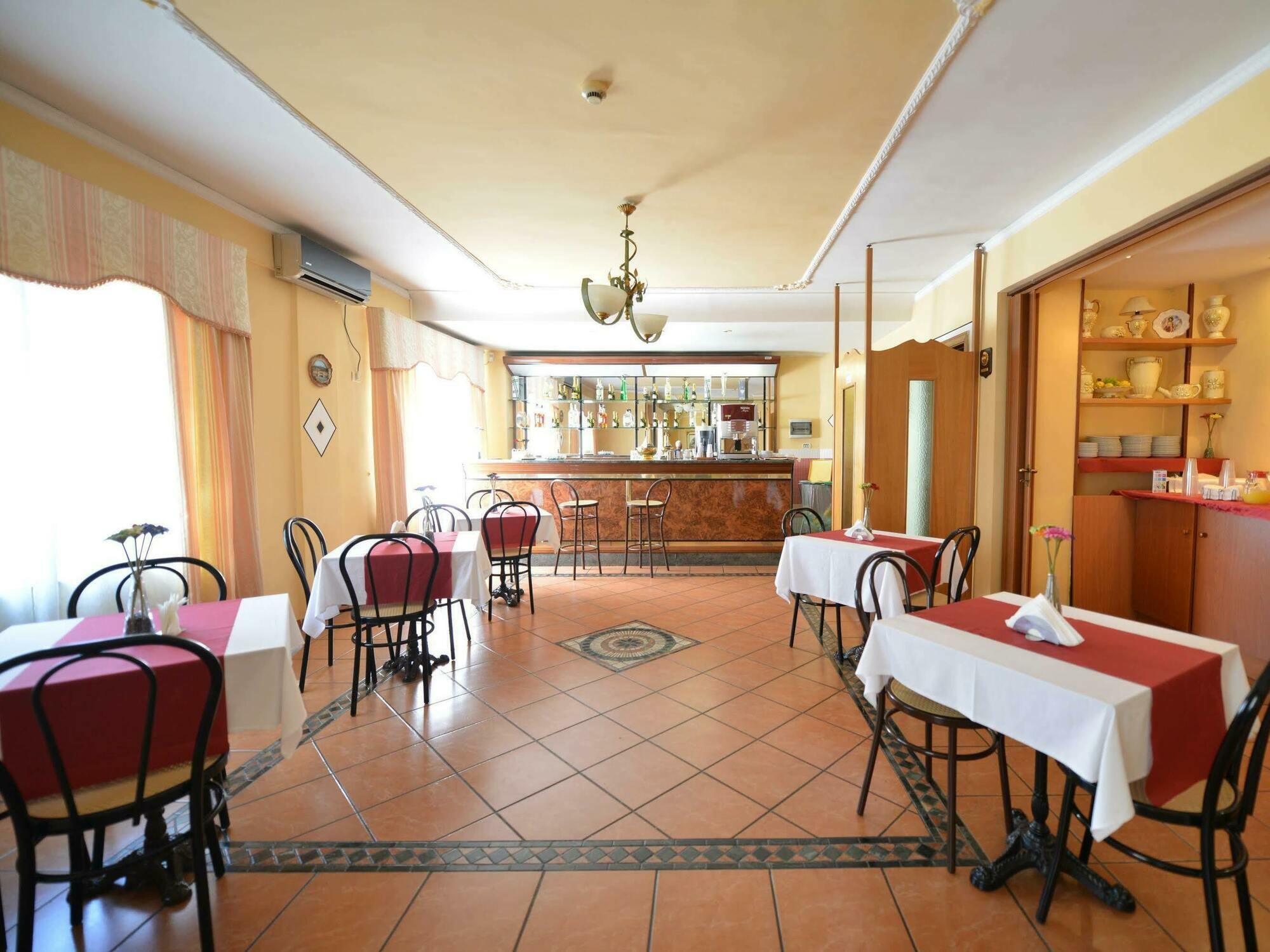 Hotel Martini Casavatore Εξωτερικό φωτογραφία